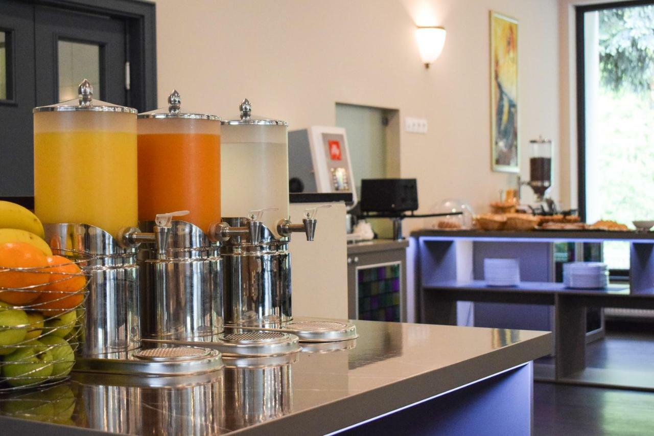 Parkhotel Carlsbad Inn Dalovice Екстериор снимка