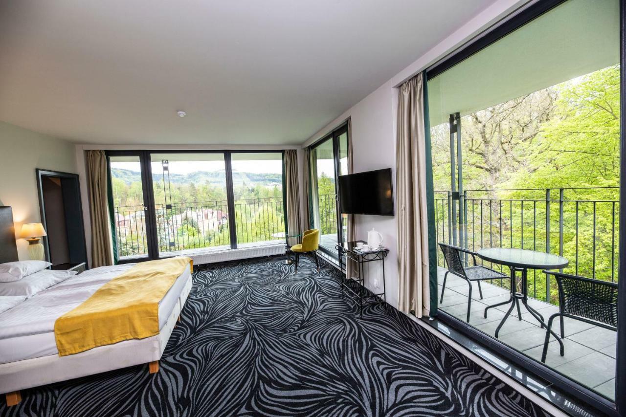Parkhotel Carlsbad Inn Dalovice Стая снимка