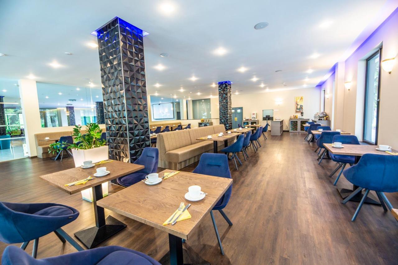 Parkhotel Carlsbad Inn Dalovice Екстериор снимка